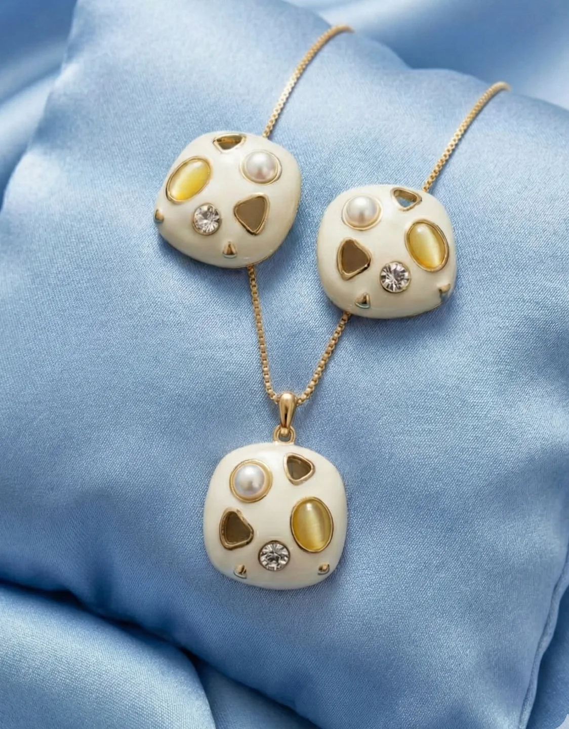 White Enamel Jewelry Set