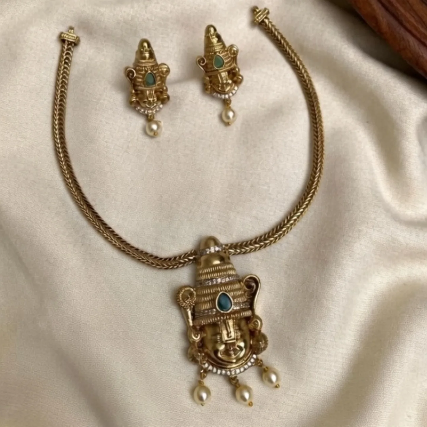 Gold‑plated Balaji pendant necklace & earring set